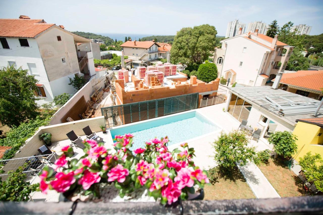 Apartment Mery Pula Luaran gambar